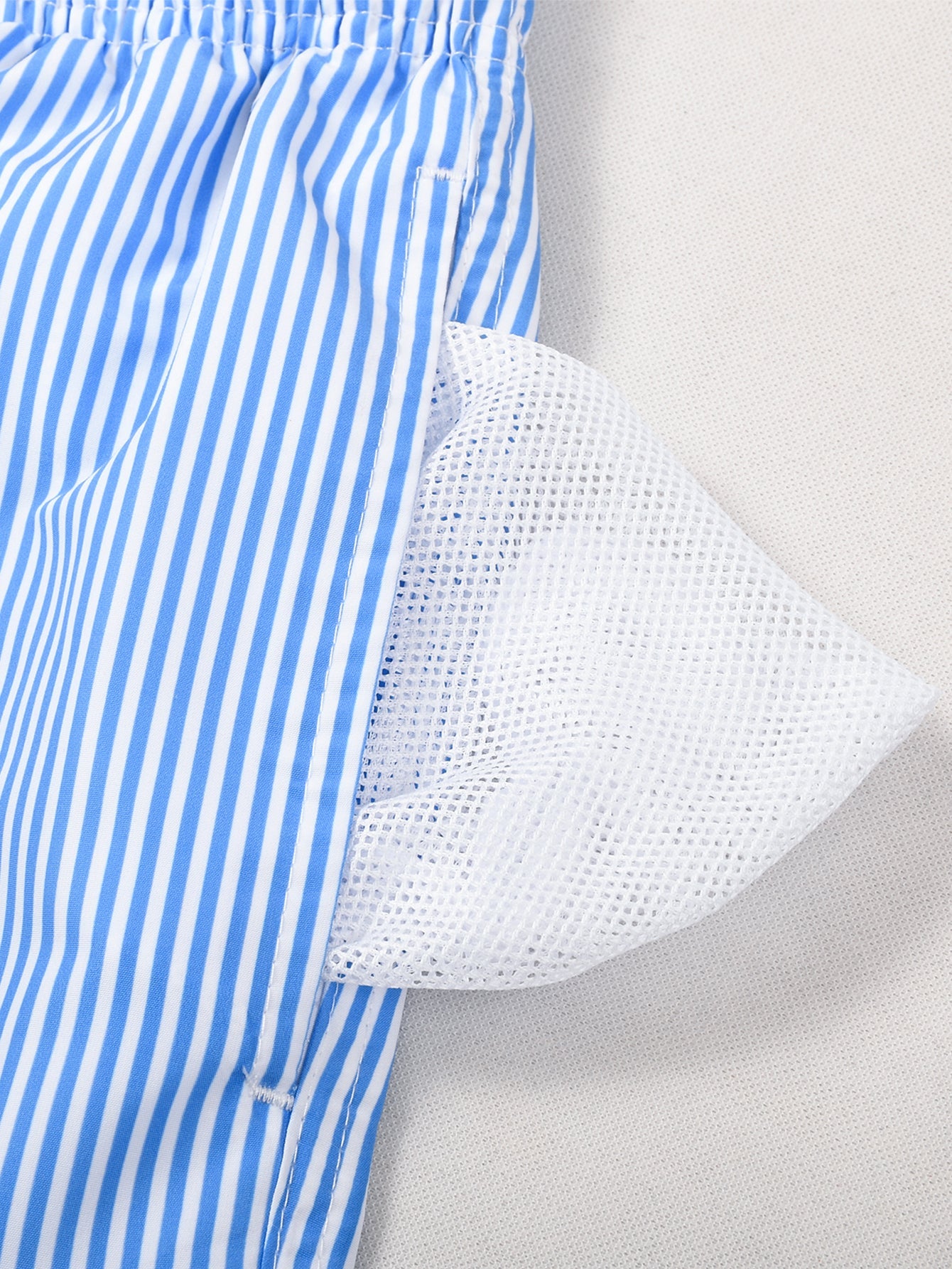 3 Pieces Vertical Striped Drawstring Swim Shorts