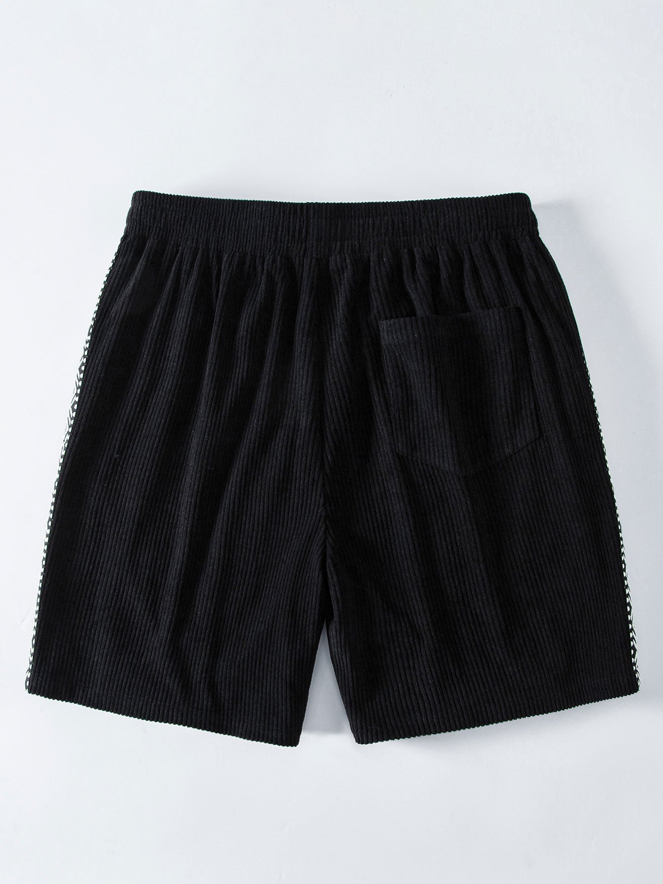 Geometric Trim 7" Corduroy Shorts