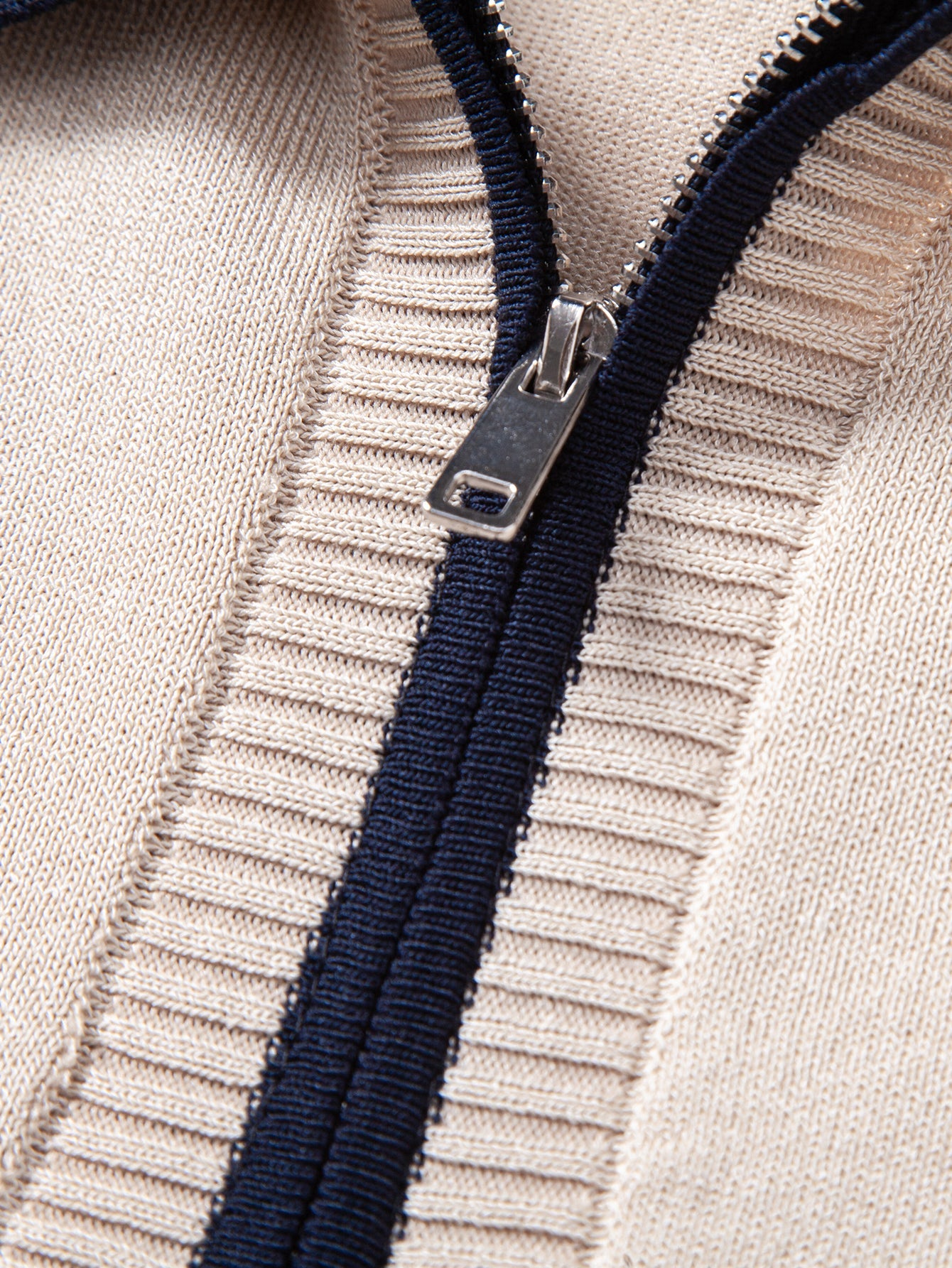 Contrast Trim Zipper Knit Polo