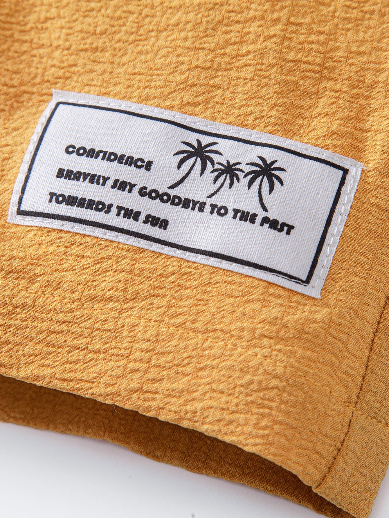 Palm Tree Patch Seersucker 6" Shorts